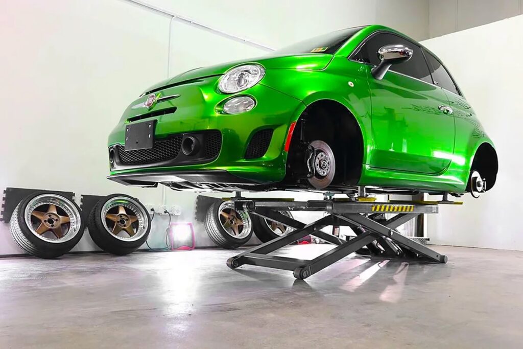 Home Automotive Lifts Make Fixes Simple