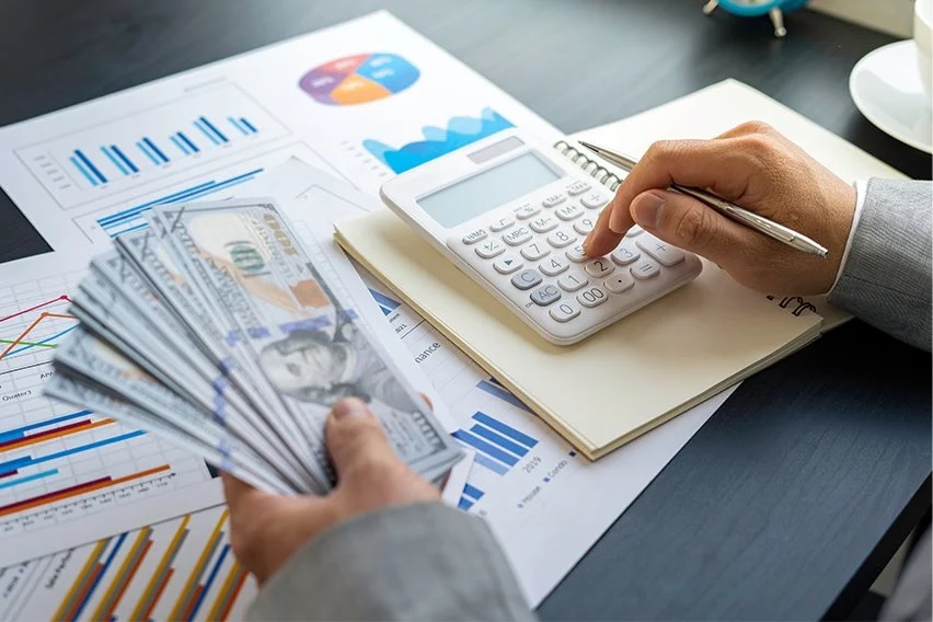 The Weakness Of Calculating Receivables – Why Private Records Receivable Money Works!