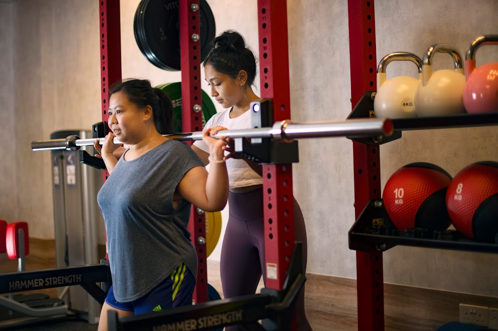 Beyond Motivation: How TFX Fitness Trainers in Singapore Rewire Mindsets for Long-Term Success